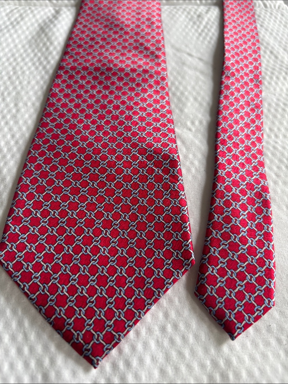 Mens Moda Campia vintage Red Geometric Silk Tie - Classic Pattern